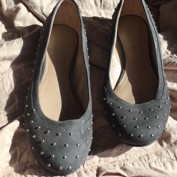 Price Reduced!!Cole Hann gray shoes - Picture 1 of 6